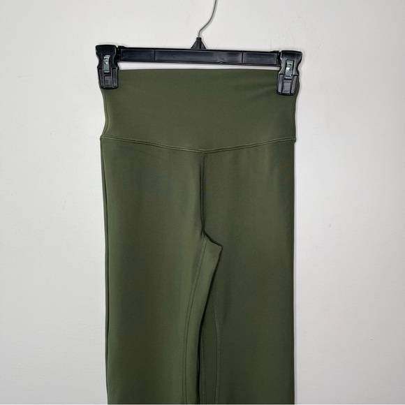 NEW Abercrombie YPB sculptLUX Split-Hem Flare Legging M - Picture 3 of 6